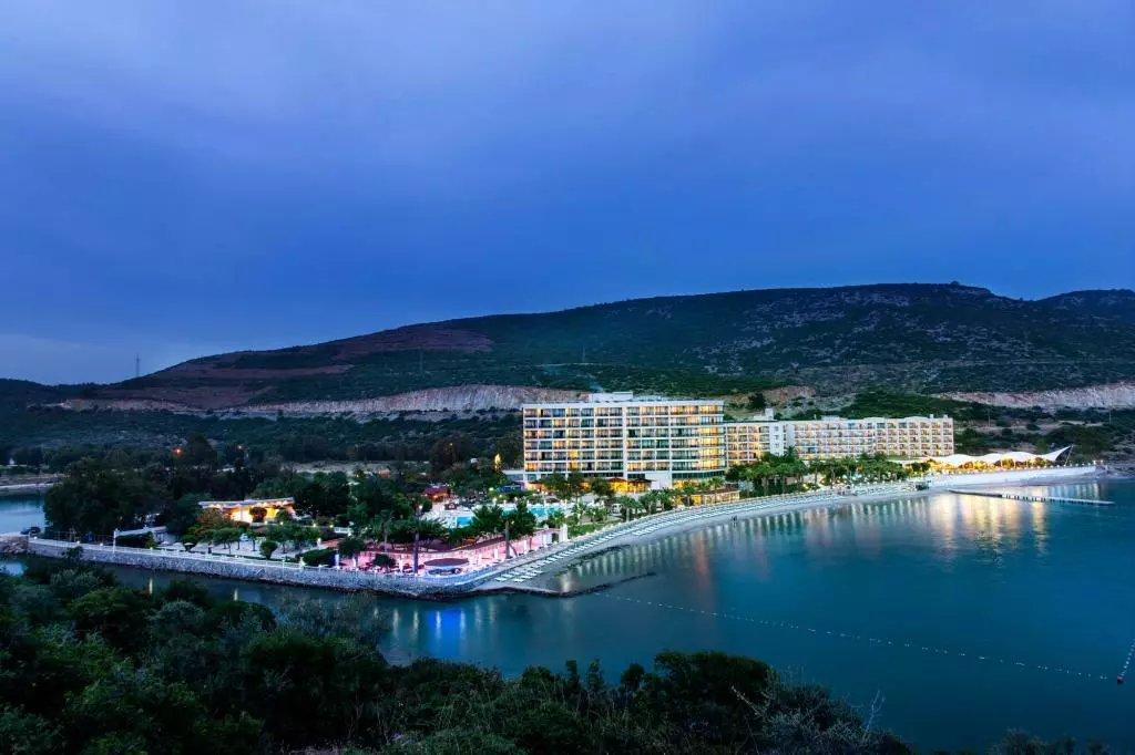 هتل توسان بیچ کوش آداسی
