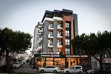 PAPILLONADA