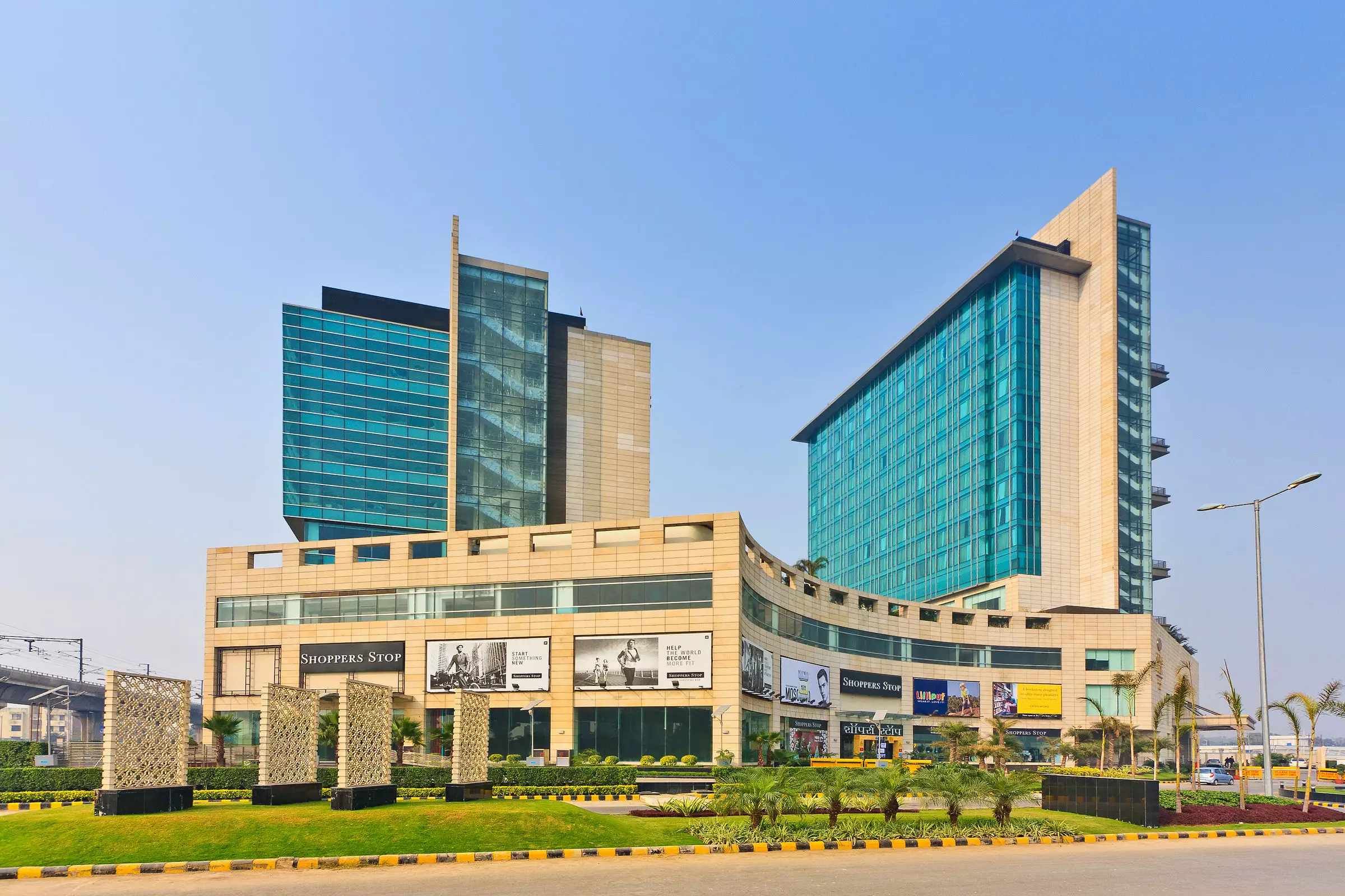 CROWNE PLAZA ROHINI