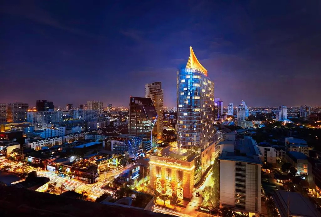 GRANDE CENTRE POINT SURAWONG