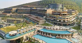 LUJO HOTEL