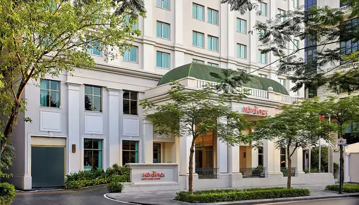 MOVENPICK Or similar