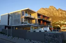 TIMBER BOUTIQE