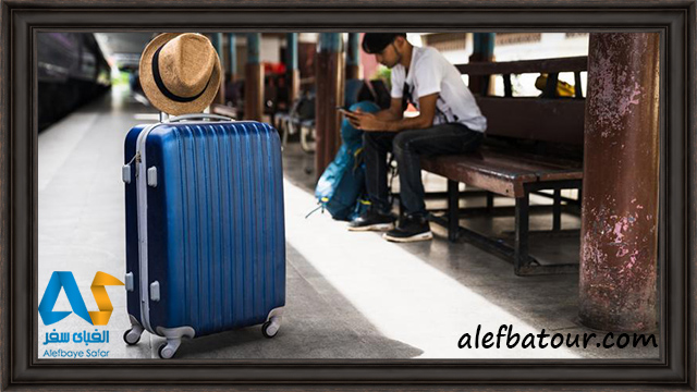 چمدان بزرگ برای تحویل به بار هواپیما