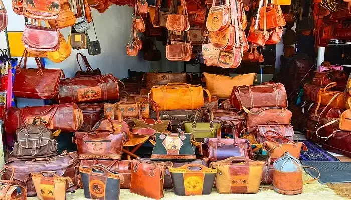 بازار بنتوتا از مکان های دیدنی سریلانکا