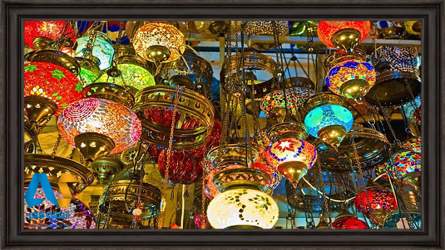 چراغ های آویزان شده در بازار بزرگ استانبول