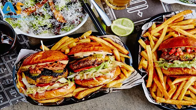 رستورانPIPES BURGER JOINT،تفلیس-الفبای سفر