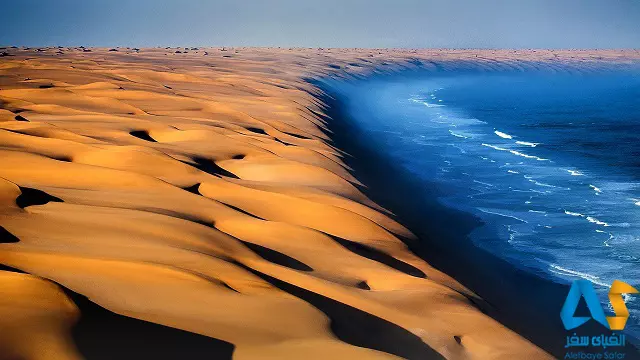 مرز صحرا و دریا در صحرای نامیب نامیبیا