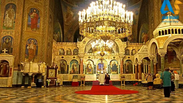 نمای داخلی کلیسای الکساندر نوسکی در بلغارستان