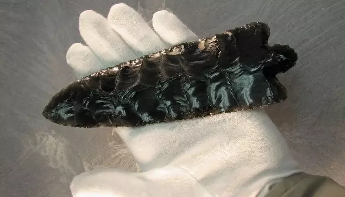 سنگ ابسیدین سوغات معروف ارمنستان