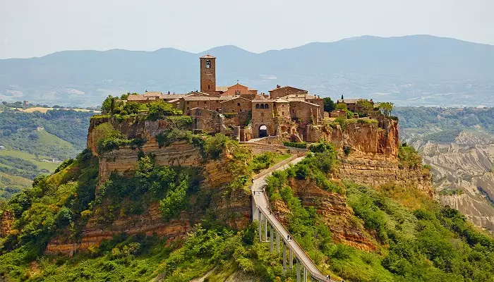 سیویتا دی باگنوگریو در ایتالیا