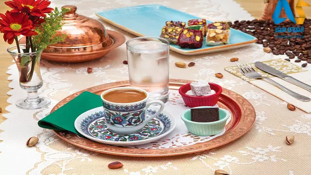 فنجان و قهوه جوش با قهوه ترکی دیبک