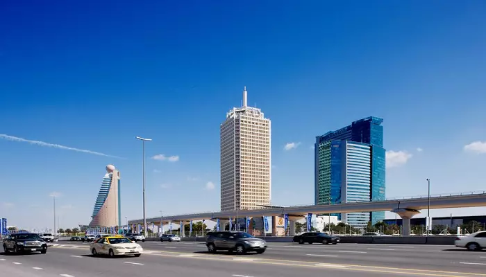 برج مرکز تجارت جهانی دبی از آسمان خراش های دبی