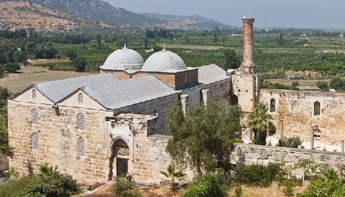 مسجد عیسی بیگ کوش آداسی