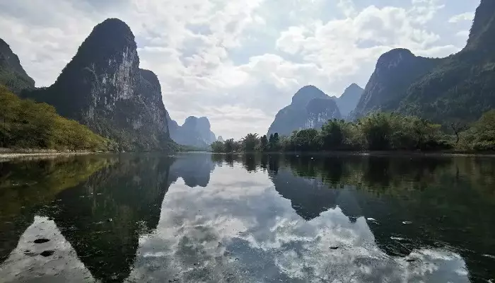 رودخانه لی طبیعت زیبای چین