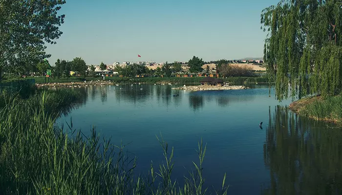 دریاچه موگان آنکارا از جاذبه های دیدنی ترکیه
