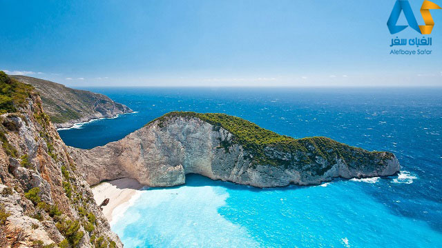 ساحل ماسه ای سفید در جزیره رودس یونان