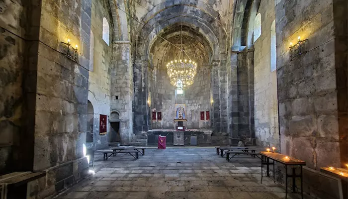 صومعه سناهین از جاذبه های دیدنی در ارمنستان