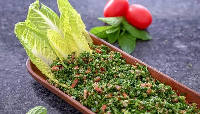 سالاد تبوله از غذاهای دبی