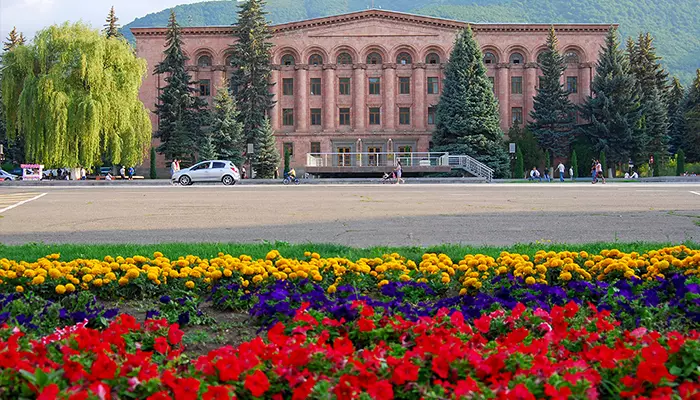 وانادزور از جاذبه های دیدنی ارمنستان