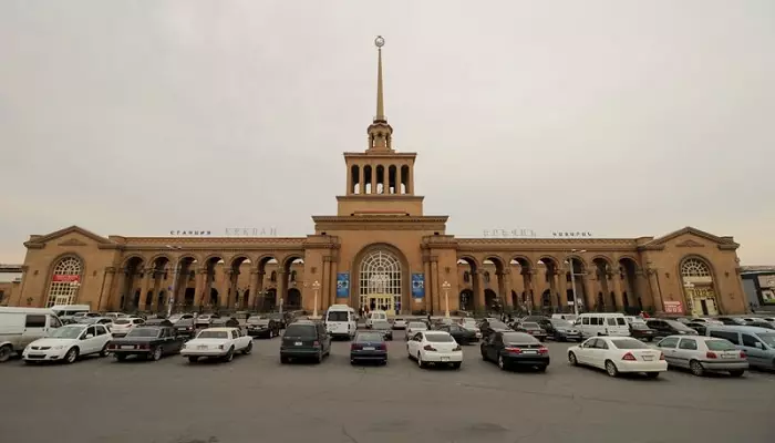 ایستگاه راهآهن ایروان