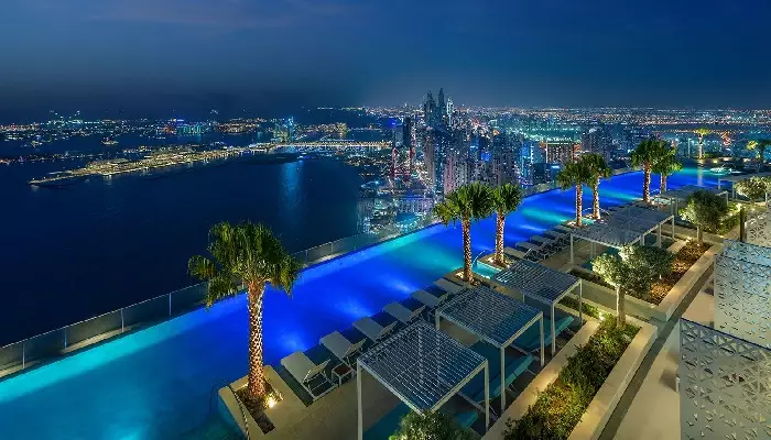 استخر آدرس بیچ ریزورت