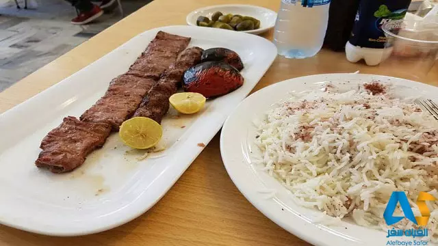 غذای سرو شده در چلوکبابی امید مشهد
