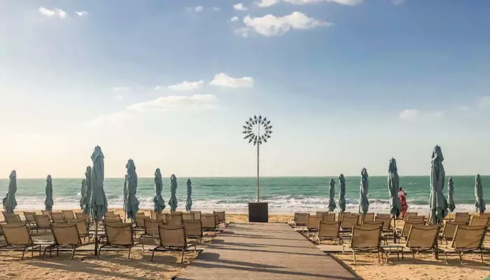 ساحل کاو بهترین ساحل دبی برای شنا