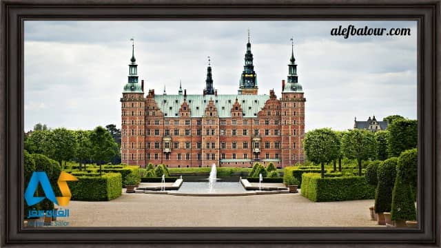 کاخ فردریکسبورگ از جاهای دیدنی دانمارک