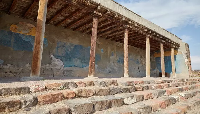 دژ اربونی از جاهای دیدنی ایروان در ارمنستان