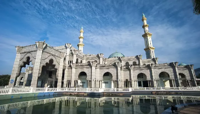 مسجد فدرال از جاهای دیدنی در کوالالامپور مالزی