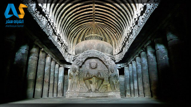 مجسمه بودا در غار الورا هند