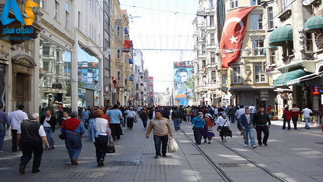 خيابان استقلال استانبول تركيه