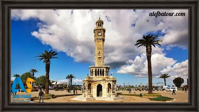 برج ساعت در میدان کوناک ازمیر