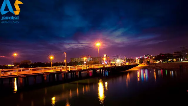 جزیره کیش در شب