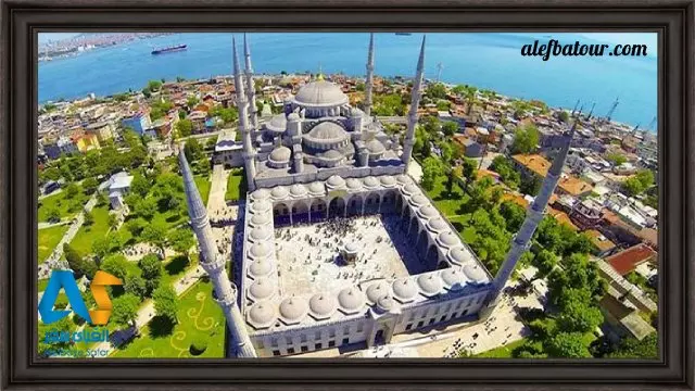 مسجد سلطان احمد استانبول در کنار تنگه بسفر