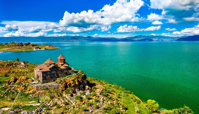 دریاچه سوان ارمنستان